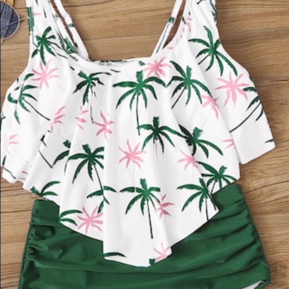 Coconut tree top with ruched bottom